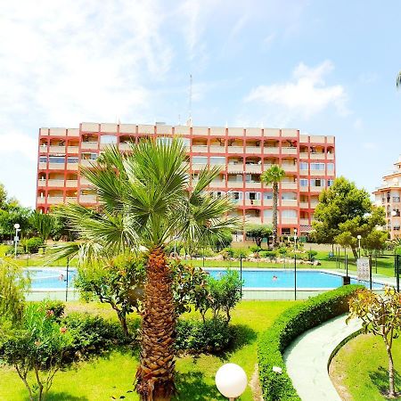 Best House Paola Торевиеха Екстериор снимка