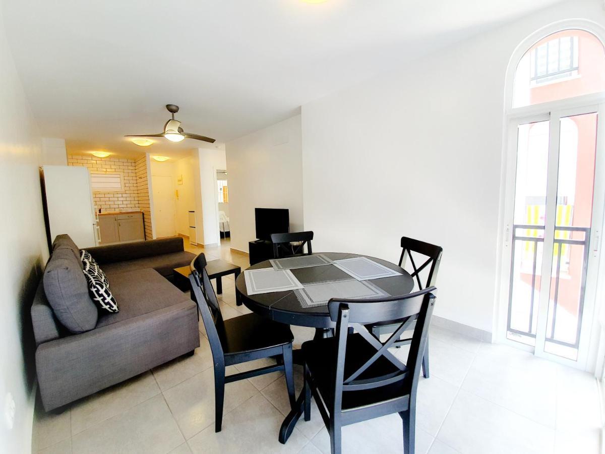 Best House Paola Торевиеха Екстериор снимка