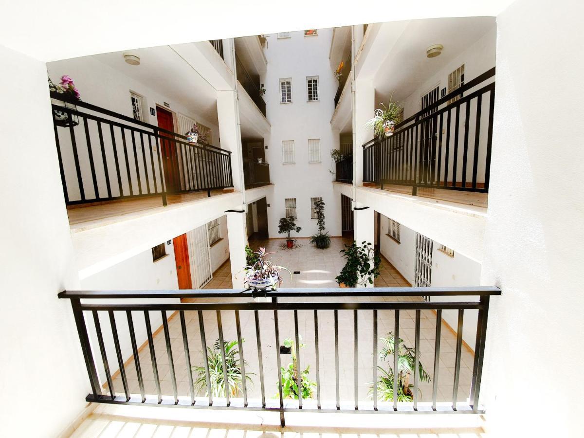 Best House Paola Торевиеха Екстериор снимка